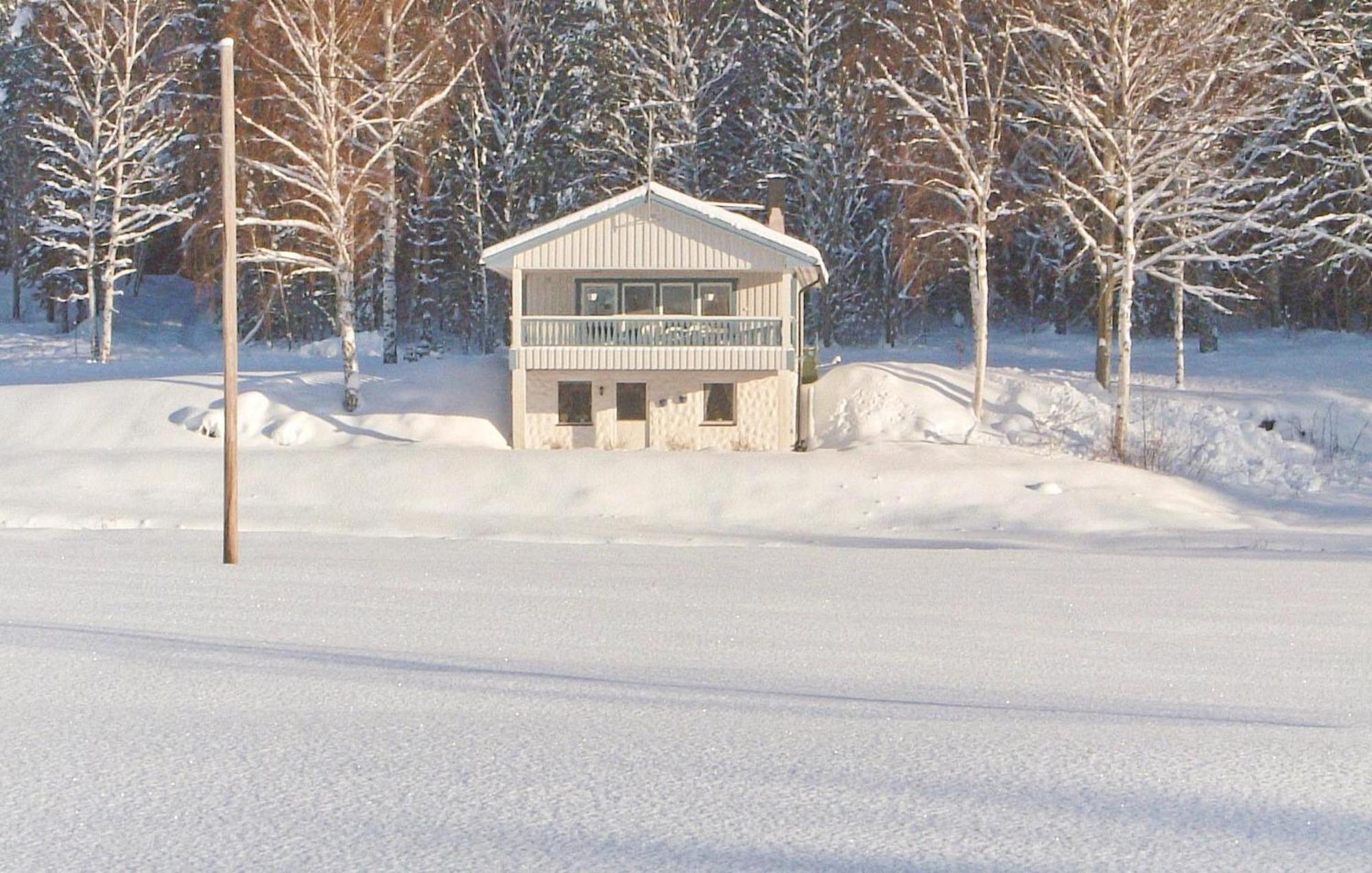 2 Bedroom Awesome Home In Svanskog Esterno foto